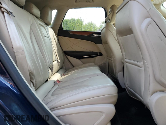 2017 Lincoln MKC Select with VIN 5LMCJ2D90HUL54709, listed as a Copart auction lot 59224785 with 70,318 mi miles and Clean title. Bid and sale history available at DreamBid. Image 11.