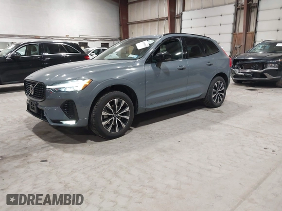 2023 Volvo XC60 Plus Dark Theme with VIN YV4L12RW7P1253928, listed as a IAAI auction lot 41995098 with 36,211 mi miles. Bid and sale history available at carsss.com. Image 20.