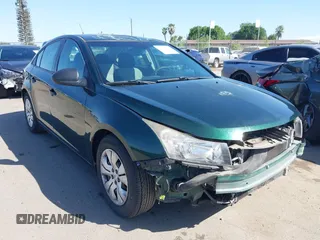 2014 Chevrolet Cruze LS with VIN 1G1PA5SG3E7123222, listed as a IAAI auction lot 42106447 with 121,072 mi miles and . Bid and sale history available at carsss.com. Image 1.