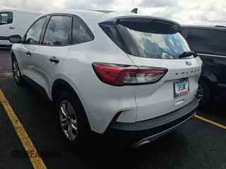 2020 Ford Escape S с VIN 1FMCU0F63LUB62520, выставлен на аукционе IAAI как лот 42726884 с пробегом 258 258 миль миль и . История ставок и продаж доступна на DreamBid. Изображение 22.