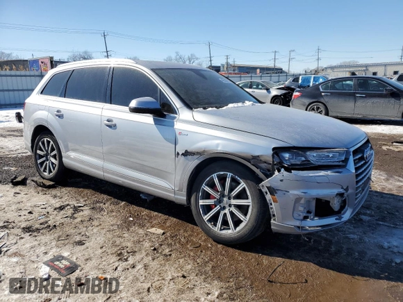 2019 Audi Q7 Premium Plus with VIN WA1LAAF7XKD022369, listed as a Copart auction lot 46038795 with 62,620 mi miles and Salvage title. Bid and sale history available at DreamBid. Image 4.
