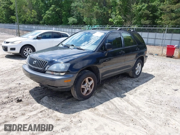 2000 Lexus RX 300 with VIN JT6HF10U9Y0126788, listed as a IAAI auction lot 42190888 with 204,747 mi miles. Bid and sale history available at carsss.com. Image 2.