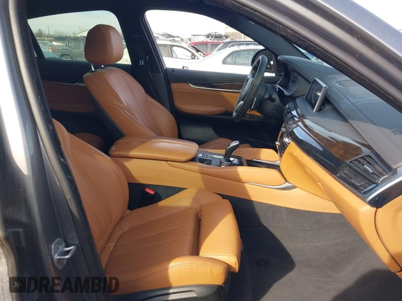 2018 BMW X6 xDrive50i with VIN 5UXKU6C50J0W39146, listed as a IAAI auction lot 41652073 with 108,258 mi miles. Bid and sale history available at carsss.com. Image 5.