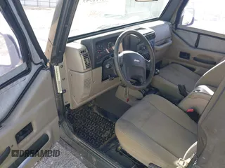 2006 Jeep Wrangler Rubicon z VIN 1J4FA69SX6P788424, wystawiony jako IAAI lot #41712349 z przebiegiem 121 684 mil mil oraz . Historia ofert i sprzedaży dostępna na DreamBid. Obrazek 22.