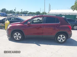 2016 Chevrolet Trax LT z VIN 3GNCJLSB0GL255844, wystawiony jako IAAI lot #42264474 z przebiegiem 71 196 mil mil oraz . Historia ofert i sprzedaży dostępna na DreamBid. Obrazek 14.