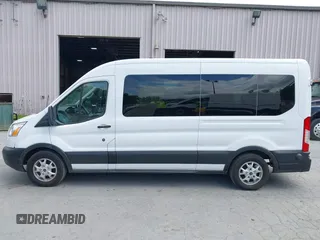 2019 Ford Transit Passenger XL с VIN 1FBAX2CG7KKB02430, выставлен на аукционе IAAI как лот 42682555 с пробегом 60 522 миль миль и . История ставок и продаж доступна на DreamBid. Изображение 14.