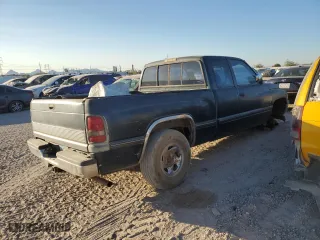 1995 Dodge Ram 1500 with VIN 3B7HC13Z7SG702843, listed as a Copart auction lot 78088354 with 246,954 mi miles and Clean Title. Bid and sale history available at carsss.com. Image 3.