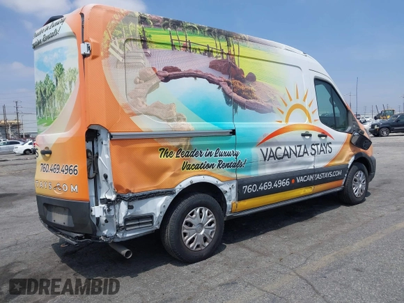 2020 Ford Transit z VIN 1FTYE1C89LKB18309, wystawiony jako IAAI lot #42086954 z przebiegiem 44 937 mil mil oraz . Historia ofert i sprzedaży dostępna na DreamBid. Obrazek 4.