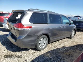 2011 Toyota Sienna XLE AAS with VIN 5TDYK3DC3BS036574, listed as a Copart auction lot 47177365 with 138,161 mi miles and Salvage Title. Bid and sale history available at carsss.com. Image 3.