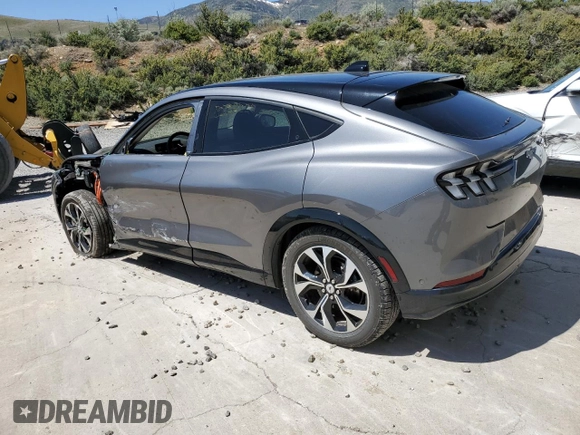 2023 Ford Mustang Mach-E Premium z VIN 3FMTK3SU5PMA98583, wystawiony jako Copart lot #57872305 z przebiegiem 17 972 mil mil oraz Tytuł czysty. Historia ofert i sprzedaży dostępna na DreamBid. Obrazek 2.