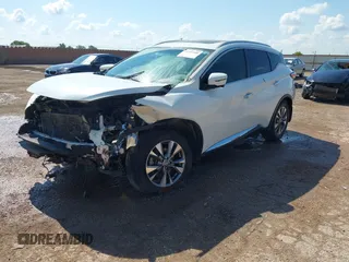 2017 Nissan Murano S z VIN 5N1AZ2MG7HN170895, wystawiony jako IAAI lot #42232990 z przebiegiem 143 067 mil mil oraz . Historia ofert i sprzedaży dostępna na DreamBid. Obrazek 18.