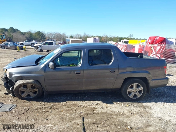 2014 Honda Ridgeline RTL with VIN 5FPYK1F52EB002984, listed as a IAAI auction lot 41347361 with 162,015 mi miles. Bid and sale history available at carsss.com. Image 14.