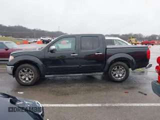 2019 Nissan Frontier SV z VIN 1N6AD0ER9KN771611, wystawiony jako IAAI lot #41196331 z przebiegiem 78 432 mil mil oraz . Historia ofert i sprzedaży dostępna na DreamBid. Obrazek 14.