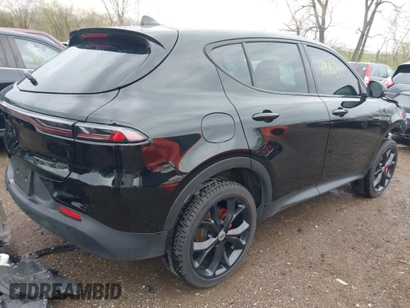 2024 Dodge Hornet GT Plus with VIN ZACNDFBN6R3A25456, listed as a IAAI auction lot 41945249 with 8,328 mi miles and . Bid and sale history available at DreamBid. Image 4.