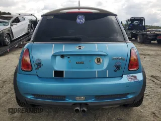 2003 MINI Hardtop S with VIN WMWRE33483TD64131, listed as a Copart auction lot 57428065 with 138,384 mi miles and Clean Title. Bid and sale history available at DreamBid. Image 6.