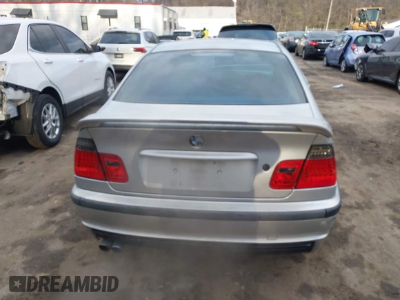 2001 BMW 3 Series 330i with VIN WBAAV53421JS90915, listed as a IAAI auction lot 41633836 with 215,109 mi miles. Bid and sale history available at carsss.com. Image 16.