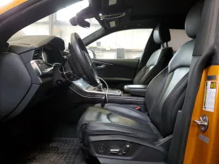 2019 Audi Q8 Prestige with VIN WA1FVAF12KD026669, listed as a Copart auction lot 59744465 with 174,540 mi miles and Salvage title. Bid and sale history available at DreamBid. Image 7.