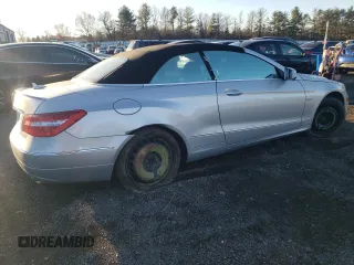 2012 Mercedes-Benz E 350 with VIN WDDKK5KF5CF149870, listed as a Copart auction lot 47555565 with 130,716 mi miles and Non Repairable. Bid and sale history available at DreamBid. Image 3.