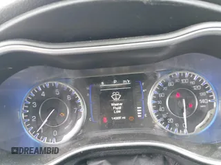 2015 Chrysler 200 Limited with VIN 1C3CCCAB9FN584565, listed as a IAAI auction lot 41787658 with 140,231 mi miles. Bid and sale history available at carsss.com. Image 7.