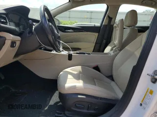 2019 Buick Regal Essence with VIN W04GP6SX5K1011235, listed as a Copart auction lot 61972785 with 109,442 mi miles and Clean title. Bid and sale history available at DreamBid. Image 7.