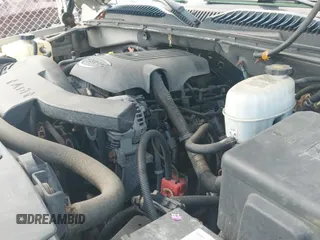 2005 GMC Yukon SLT z VIN 1GKEK13TX5R197620, wystawiony jako IAAI lot #43271474 z przebiegiem 142 186 mil mil oraz . Historia ofert i sprzedaży dostępna na DreamBid. Obrazek 12.