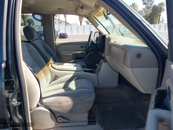 2001 Chevrolet Tahoe LS with VIN 1GNEK13T91R123781, listed as a IAAI auction lot 40609188 with 1 mi miles. Bid and sale history available at carsss.com. Image 5.