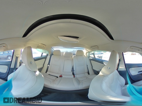 2017 Volvo S60 Inscription z VIN LYV402HKXHB153423, wystawiony jako Copart lot #82981224 z przebiegiem Nie podano mil oraz Szkoda całkowita • Salvage title. Historia ofert i sprzedaży dostępna na DreamBid. Obrazek 14.