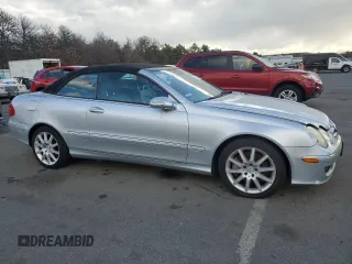 2007 Mercedes-Benz CLK 350 with VIN WDBTK56F67F229711, listed as a Copart auction lot 83255084 with 83,032 mi miles and Clean Title. Bid and sale history available at DreamBid. Image 4.