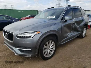 2016 Volvo XC90 T6 Momentum z VIN YV4A22PK1G1043314, wystawiony jako Copart lot #69569374 z przebiegiem Nie podano mil oraz Szkody całkowita. Historia ofert i sprzedaży dostępna na DreamBid. Obrazek 1.
