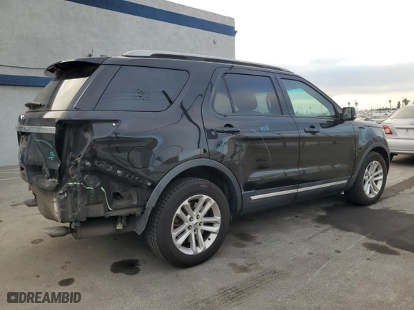 2016 Ford Explorer XLT with VIN 1FM5K7D83GGC59569, listed as a Copart auction lot 86683394 with 123,143 mi miles and Salvage Title. Bid and sale history available at carsss.com. Image 3.