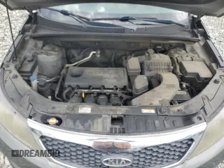 2011 Kia Sorento LX with VIN 5XYKT3A14BG086936, listed as a Copart auction lot 55522405 with 304,073 mi miles and Clean Title. Bid and sale history available at DreamBid. Image 12.