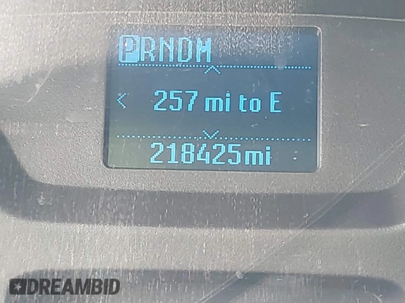 2018 Ford Transit Passenger XL z VIN 1FMZK1CM1JKA17249, wystawiony jako IAAI lot #42143530 z przebiegiem 218 425 mil mil oraz . Historia ofert i sprzedaży dostępna na DreamBid. Obrazek 15.