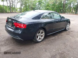 2016 Audi A5 Premium z VIN WAUD2AFR5GA029499, wystawiony jako IAAI lot #42480497 z przebiegiem 197 496 mil mil oraz . Historia ofert i sprzedaży dostępna na DreamBid. Obrazek 4.