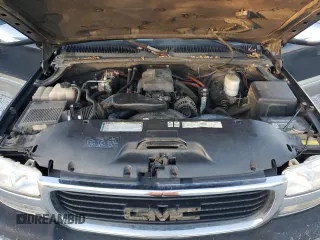2000 GMC New Sierra 1500 SLE with VIN 2GTEK19T1Y1130467, listed as a Copart auction lot 81105534 with 253,003 mi miles and Salvage Title. Bid and sale history available at carsss.com. Image 11.