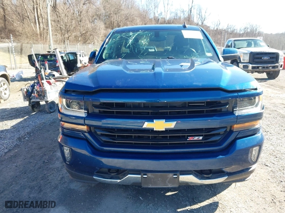 2018 Chevrolet Silverado 1500 LT with VIN 1GCVKRECXJZ240967, listed as a IAAI auction lot 41652784 with 92,395 mi miles. Bid and sale history available at carsss.com. Image 12.