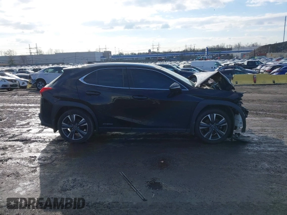 2020 Lexus UX 250h z VIN JTHP9JBH6L2034822, wystawiony jako IAAI lot #41512779 z przebiegiem 35 762 mil mil oraz . Historia ofert i sprzedaży dostępna na DreamBid. Obrazek 13.