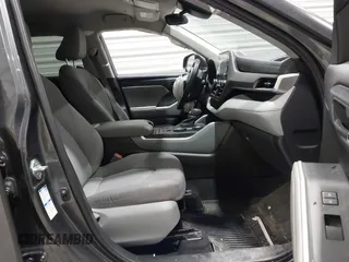 2020 Toyota Highlander LE with VIN 5TDBZRBH3LS038023, listed as a IAAI auction lot 41832407 with 48,213 mi miles and . Bid and sale history available at DreamBid. Image 5.