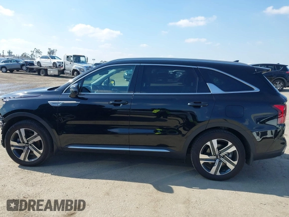 2023 Kia Sorento EX z VIN KNDRHDLG4P5193721, wystawiony jako IAAI lot #41545430 z przebiegiem 58 887 mil mil oraz . Historia ofert i sprzedaży dostępna na DreamBid. Obrazek 15.