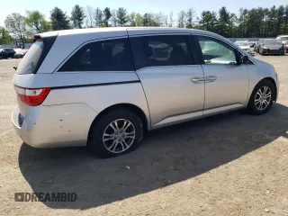 2011 Honda Odyssey EX with VIN 5FNRL5H4XBB074100, listed as a Copart auction lot 55205865 with Not Provided miles and Non Repairable. Bid and sale history available at carsss.com. Image 3.