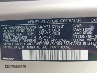 2016 Volvo XC90 T6 Momentum with VIN YV4A22PK7G1078794, listed as a IAAI auction lot 41874698 with 120,256 mi miles. Bid and sale history available at carsss.com. Image 9.