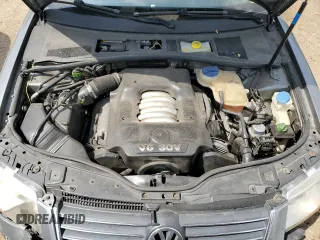 2003 Volkswagen Passat z VIN WVWPH63B83P389277, wystawiony jako Copart lot #66245594 z przebiegiem 108 579 mil mil oraz Szkoda całkowita • Salvage title. Historia ofert i sprzedaży dostępna na DreamBid. Obrazek 11.