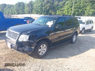 2010 Ford Explorer XLT z VIN 1FMEU7DEXAUA92958, wystawiony jako IAAI lot #42560339 z przebiegiem 213 329 mil mil oraz . Historia ofert i sprzedaży dostępna na DreamBid. Obrazek 17.