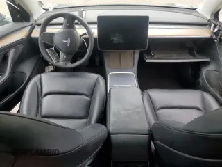 2022 Tesla Model 3 z VIN 5YJ3E1EA9NF285649, wystawiony jako Copart lot #59193635 z przebiegiem Nie podano mil oraz Szkoda całkowita • Salvage title. Historia ofert i sprzedaży dostępna na DreamBid. Obrazek 8.