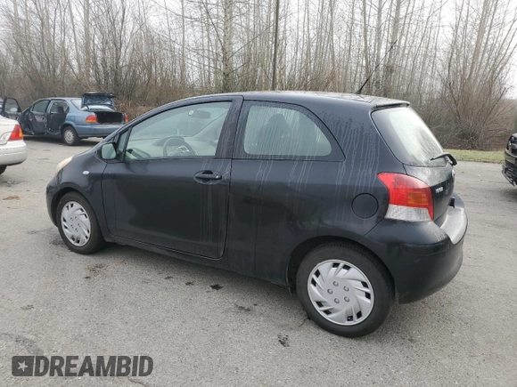 2010 Toyota Yaris z VIN JTDJT4K31A5301682, wystawiony jako Copart lot #47076115 z przebiegiem 153 663 mil mil oraz Czysty tytuł • Clean title. Historia ofert i sprzedaży dostępna na DreamBid. Obrazek 2.