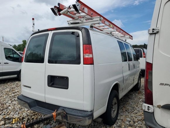 2019 Chevrolet Express Cargo with VIN 1GCWGAFG1K1195734, listed as a Copart auction lot 59552005 with 177,501 mi miles and Clean title. Bid and sale history available at DreamBid. Image 3.