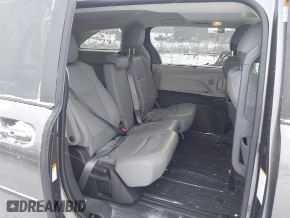 2022 Toyota Sienna XLE with VIN 5TDYRKEC4NS120170, listed as a IAAI auction lot 41630234 with 42,956 mi miles and . Bid and sale history available at DreamBid. Image 8.