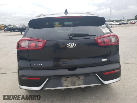 2018 Kia Niro FE with VIN KNDCB3LC0J5125373, listed as a Copart auction lot 70407434 with 109,381 mi miles and Clean Title. Bid and sale history available at carsss.com. Image 6.