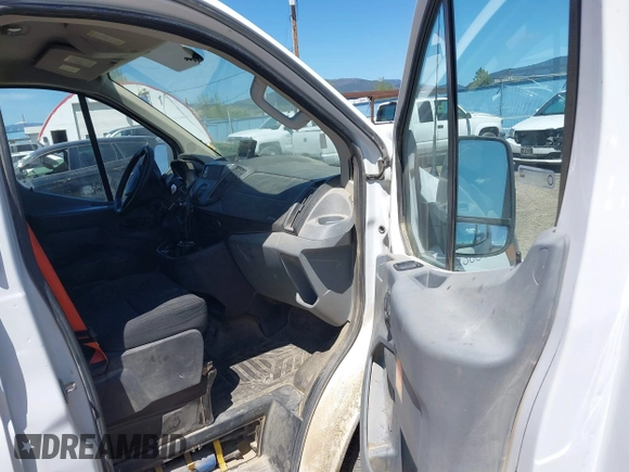 2015 Ford Transit Cargo z VIN 1FTNE1YM7FKB14241, wystawiony jako IAAI lot #42126200 z przebiegiem 314 744 mil mil oraz . Historia ofert i sprzedaży dostępna na DreamBid. Obrazek 5.
