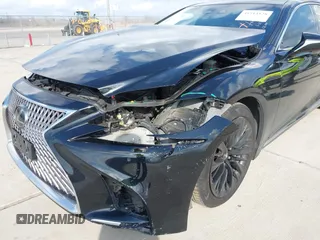 2018 Lexus LS with VIN JTHB5LFF4J5006006, listed as a IAAI auction lot 41514128 with 109,879 mi miles. Bid and sale history available at carsss.com. Image 6.