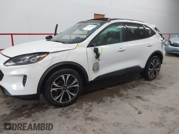 2021 Ford Escape SE z VIN 1FMCU9G61MUA32742, wystawiony jako IAAI lot #42418385 z przebiegiem 75 062 mil mil oraz . Historia ofert i sprzedaży dostępna na DreamBid. Obrazek 2.